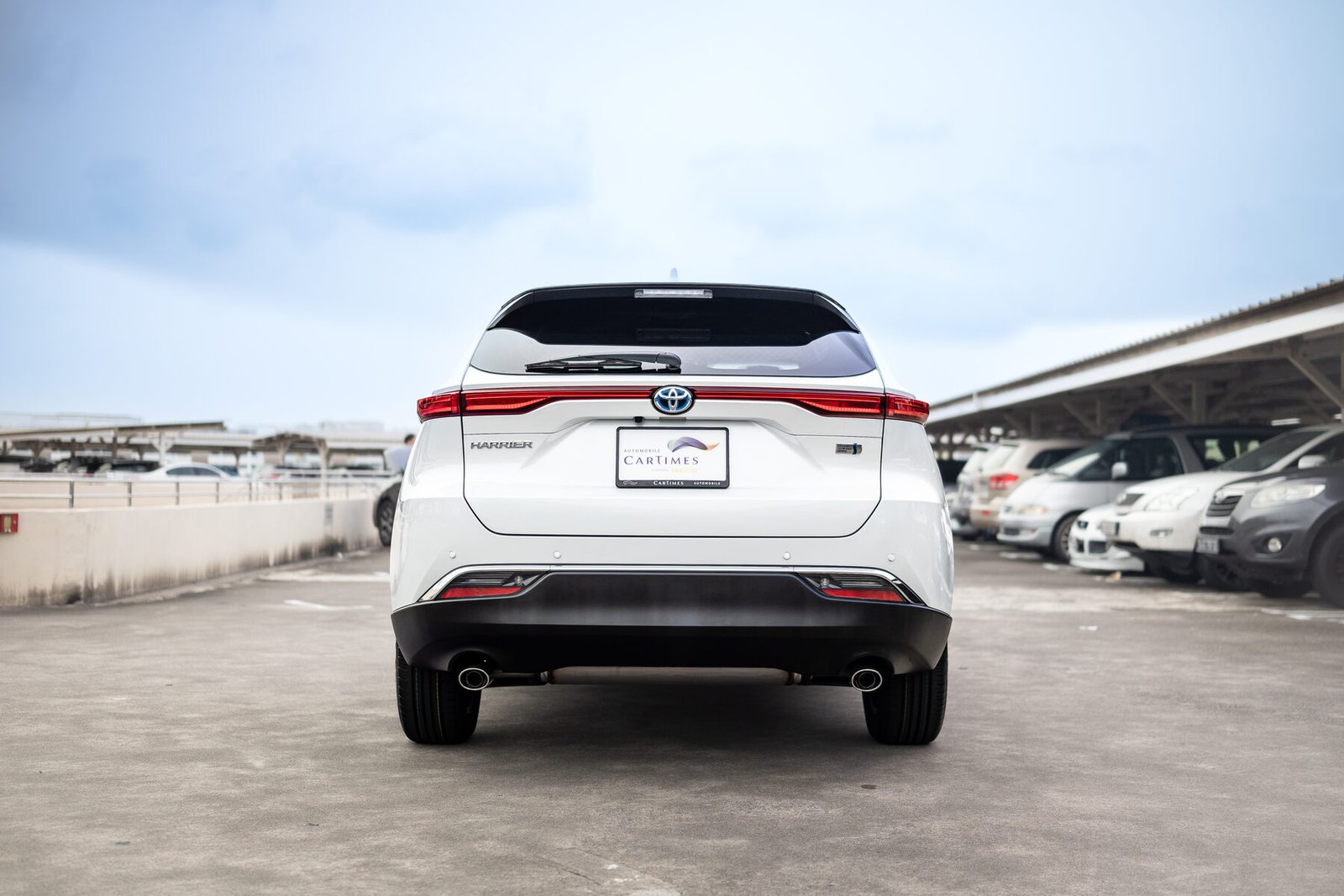 Toyota Harrier 2.5G Hybrid photo 5